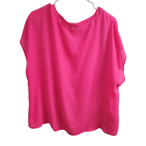 Torrid Hot Pink short sleeve blouse size 1 - Picture 3 of 4